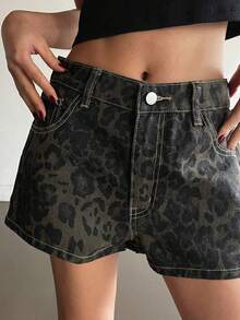 DAZY 女士迷彩图案口袋休闲宽松牛仔短裤 - 棕色 - 查看 1