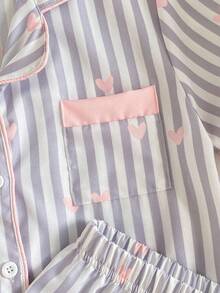 Bộ đồ 2 món cho bé gái, họa tiết trái tim kẻ sọc, gồm áo khoác cardigan tay ngắn có cổ và quần short rộng rãi thoải mái, thích hợp cho mùa hè. - Nhiều màu - Xem 3