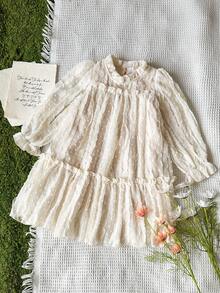 SHEIN Vintaside Kids 女童优雅公主风荷叶边领泡泡袖提花刺绣双层荷叶边下摆宽松公主裙，适合度假、旅行、派对、送礼、春秋季穿着。 - 杏色 - 查看 3