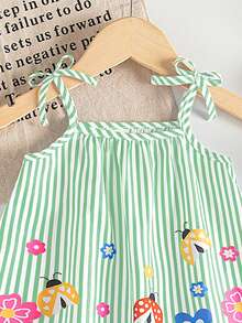 SHEIN Playful Pals 女婴服装 女婴连衣裙 全花卉图案 吊带蝴蝶结 夏季优雅清新连衣裙 - 綠色 - 查看 3