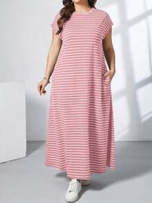 SHEIN Essnce 大码条纹印花圆领斜插口袋休闲短袖连衣裙 - 粉色 - 查看 3