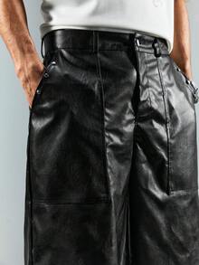 ROMWE MEN Street Life 男士PU面料水钻设计口袋时尚短裤 - 黑色 - 查看 2