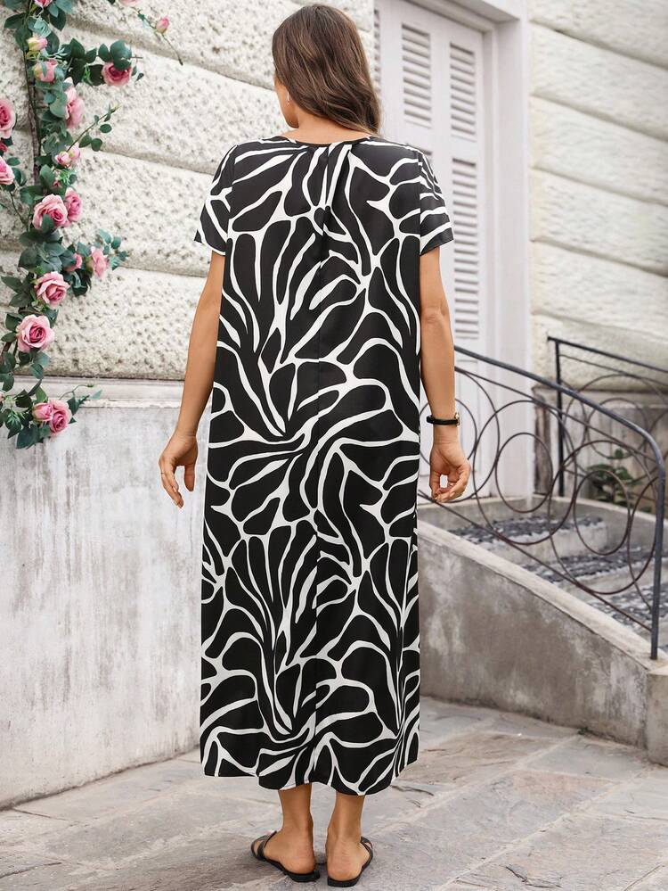 Plus Size All-Over Print Round Neck Casual Versatile Short Sleeve Dress For Summer/ Vacation Plus Size Dress Black And White Maxi Dress Black And White Dress Summer Outfits Beach Outfit For Women Summer Holiday Outfits Casual Outfit For Women Formal Attire For Women Elegant Long Dress, Summer Dresses