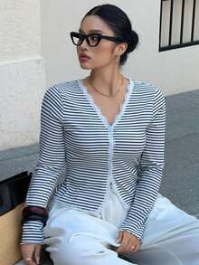Dazy Plus Camiseta casual de talla grande con rayas y ribete de encaje, primavera/otoño - Blanco y Negro - Ver 1