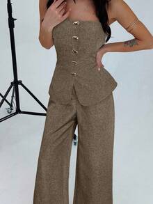 Firerie 女士优雅简约金属纽扣吊带背心和高腰阔腿卡其裤两件套，适合通勤、休闲、度假穿着。 - 摩卡棕 - 查看 5