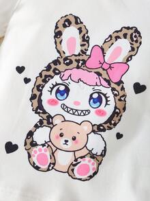 适合小女孩的贴身睡衣，春夏短袖上衣和打底裤套装，饰有可爱的卡通图案，采用柔软舒适亲肤面料制成，是儿童居家休闲服的理想之选。 - 杏色 - 查看 4