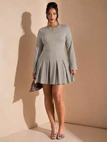 SHEIN BAE 大码女装、曲线身材服装、夏季海滩度假服装、约会装、外出装、音乐节装、乡村音乐节装、派对聚会装、节日服装、演唱会服装、嘉年华派对服装、节日服装、ins风服装、卡其色西装裤、办公服装、通勤服装、工作服、长袖迷你连衣裙、女士生日礼服、女士太阳裙 - 灰色 - 查看 5