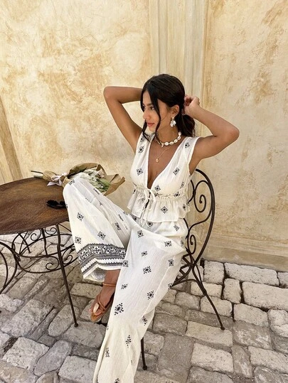 Serisse Bộ đồ nữ gồm áo không tay cổ chữ V sâu in họa tiết và quần ống rộng, kiểu dáng thường ngày.