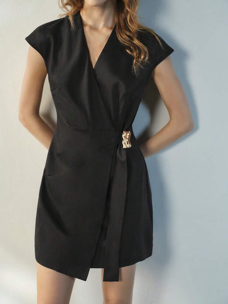 SHEIN Maija Women's Casual Solid Color Minimalist Design Criss-Cross Wrap Short Dress Black Mini Dress Dress With Belt Black Wrap Dress Classy Black Dress Blazer Dress Suit Dress Black Dress Short