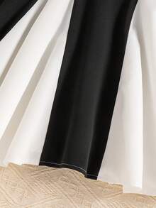 Young Girl Patchwork Colorblock Minimalist Casual Everyday Dress - Black and White - View 3