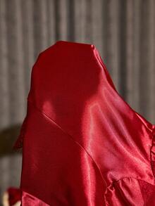 SHEIN 不对称蕾丝下摆，侧边镂空仿丝性感女士吊带睡裙 - 酒紅色 - 查看 9