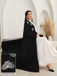 Al Najma 女士时尚二合一贴花装饰波浪领阿拉伯长袍 - 黑色 - 查看 5