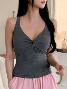 DAZY Áo camisole nữ kiểu xoắn lưng phối ren màu tương phản có đệm mút - Màu xám đen - Xem 7