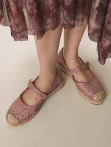 Styleloop Women's Floral Embroidery Pattern Casual Versatile Flat Shoes - Coral Pink - View 2