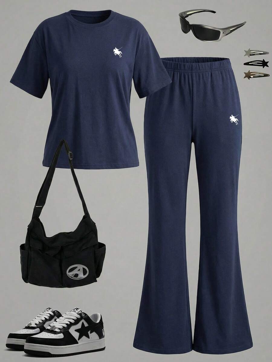 少女两件套：宽松圆领短袖T恤和喇叭裤，藏蓝色底白色骏马印花，休闲时尚，适合春夏日常穿着、居家、度假、上学、节假日穿着。 - 彩色 - 查看 1