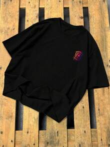 Manfinity LEGND 男士休闲卡片印花短袖T恤，夏季 - 黑色 - 查看 2