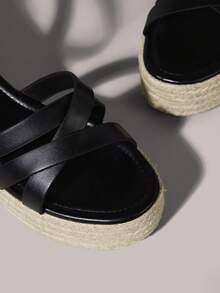 Styleloop 女士草编绳交叉绑带高跟圆头凉鞋 - 黑色 - 查看 5
