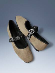 CUCCOO GRLICON 女士休闲时尚平底鞋，铆钉搭扣设计 - 卡其色 - 查看 1