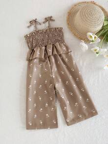 SHEIN Vintaside Kids 女嬰棕色夏季波希米亞度假風碎花荷葉邊蝴蝶結軟織布連身褲，寬鬆版型，適合外出與家庭活動 - 棕色 - 查看 2