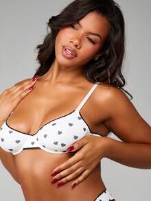 MISSGUIDED 心形印花罗纹钢圈文胸，配有可调节肩带和黑色扇形滚边，情人节内衣 - 黑與白 - 查看 5