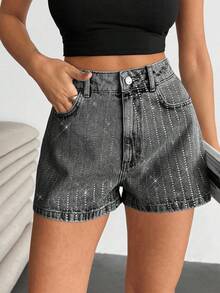 EURMUSE Pantalones cortos de mezclilla con detalles de strass y bolsillos en diagonal de cintura alta - Gris - Ver 3