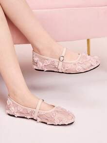 CUCCOO DOLLMOD 粉色蕾丝花卉透气玛丽珍平底鞋，舒适通勤女鞋，温柔仙气百搭鞋 - 粉色 - 查看 1