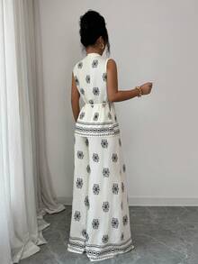 Elenzga Women's Printed Sleeveless Cropped Top + Wide Leg Printed Pants 2 Pieces Set - Multicolor - View 2