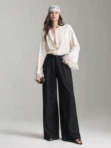 Ontre 2026春夏女装浅杏色舒适柔软哑光褶皱面料修身廓形落肩长袖前襟部分开襟蕾丝饰边点缀，现代优雅婚礼宾客装扮，简约浪漫法式奢华都市时尚商务休闲办公装低调老钱风高端品质机场时尚邮轮装中东必备百搭四季新娘送礼会系列女装上衣 - 杏色 - 查看 6