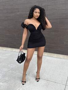 Alexandranx 一字肩褶邊緊身洋裝 - 黑色 - 查看 5