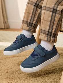 Cozy Pixies 一双四季皆宜的时尚休闲基础款百搭舒适软底轻便平底运动鞋，适合返校季、春夏穿着，蓝色婴儿板鞋，学院风男童款 - 藍色 - 查看 2