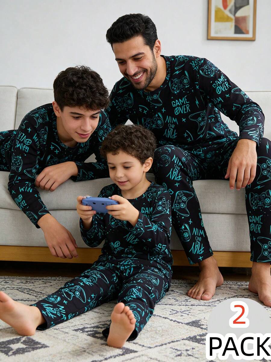 男童睡衣套装 - 两件套，黑色/蓝绿色游戏印花，圆领长袖上衣和长裤，舒适居家休闲睡衣，四季皆宜，2026年假日必备礼物，休闲俏皮现代街头风