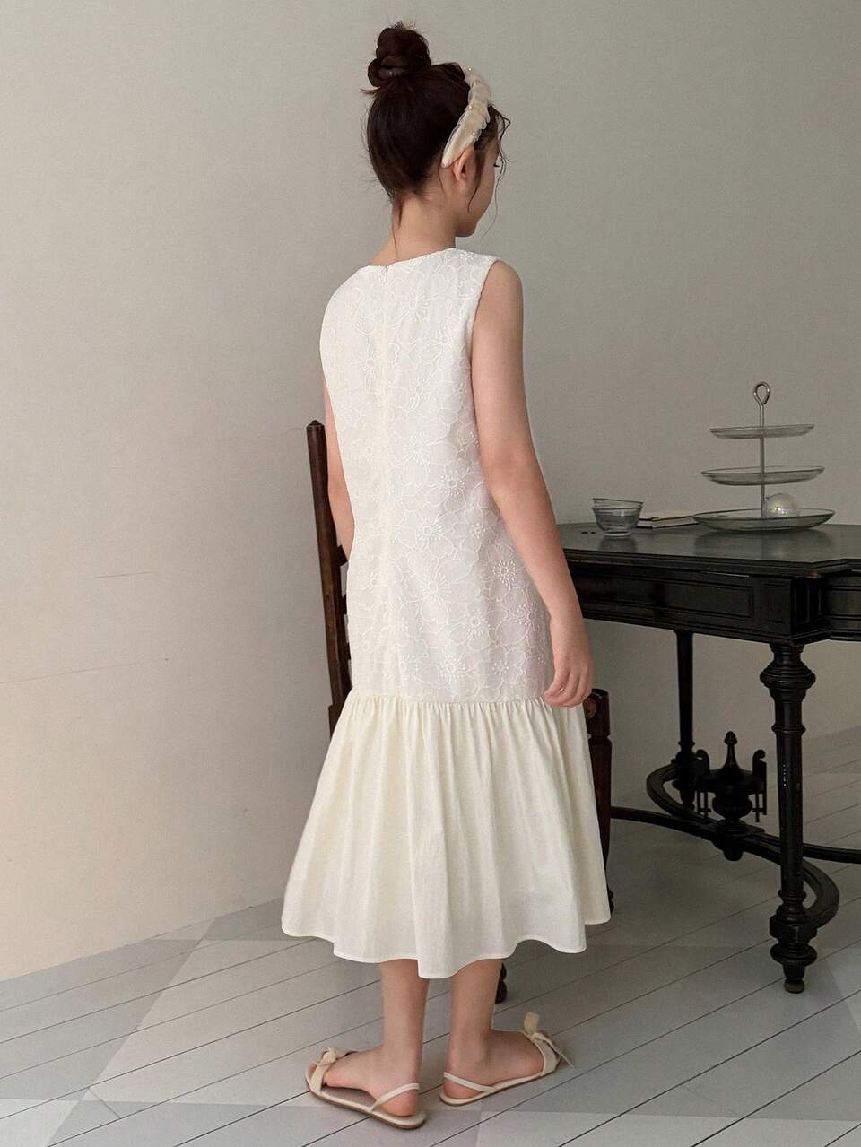 Tween Girl Round Neck Solid Color Ruffle Hem Sleeveless Dress Summer Vacation
