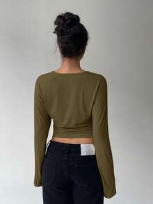 Aloruh 女士纯色长袖休闲短款T恤，收腰设计，宽松上衣，适合秋冬季穿着 - 軍綠色 - 查看 2