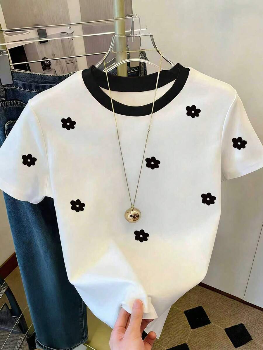 Resyla Women's Digital Print Fitted Short Sleeve T-Shirt - White - View 1