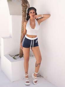 Rayane Ketlyn 純色無背部背心y2k短款上衣 - 白色 - 查看 5