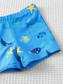 SHEIN Bộ đồ bơi ngắn tay cổ tròn ôm sát in hình cá mập hoạt hình dễ thương cho bé trai, thích hợp cho mùa hè. - Nhiều màu - Xem 8