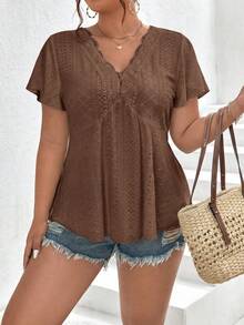 SHEIN Frenchy Camiseta de muñeca con mangas de mariposa, con encaje de contraste y volantes - Marrón - Ver 1