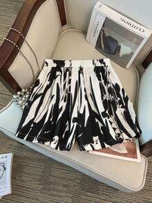 Quần short cạp chun in hoa dành cho nữ cỡ lớn, thích hợp cho mùa xuân/hè. - Đen và trắng - Xem 2