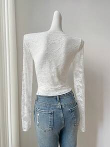SHEIN EZwear 白色蕾丝针织修身浪漫上衣 - 白色 - 查看 2