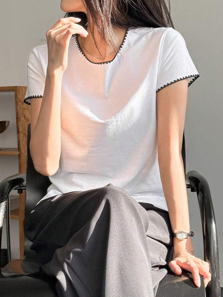 Women's Slim Fit T-Shirt With Vintage Coin Trace Decor, Summer New Arrival