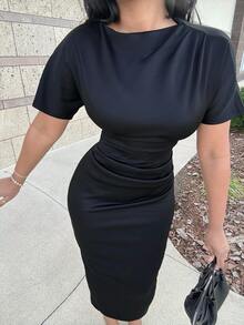 Alexandranx 全新纯色百搭优雅知性简约办公室通勤褶饰宽松上衣紧身修身超长短袖连衣裙 - 黑色 - 查看 3