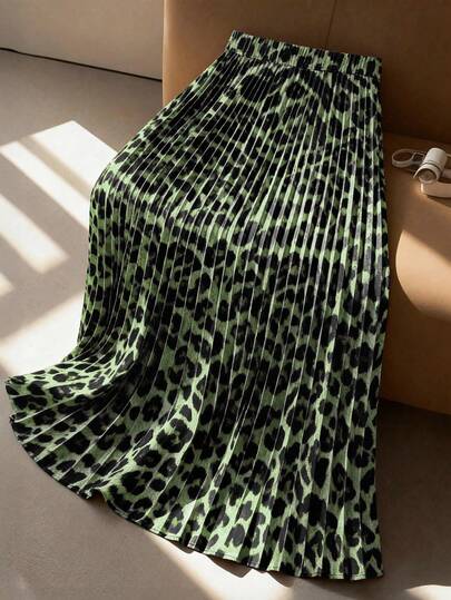 GlowEve CURVE Plusstorlek kvinnor leopardmönstrad plisserad A-linjekjol, moderiktig, elegant, vintage, avslappnad, minimalistisk