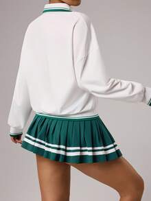 CourtClass 休闲百搭撞色纽扣长袖POLO领高尔夫球衫，饰有绿色字母印花 - 彩色 - 查看 2