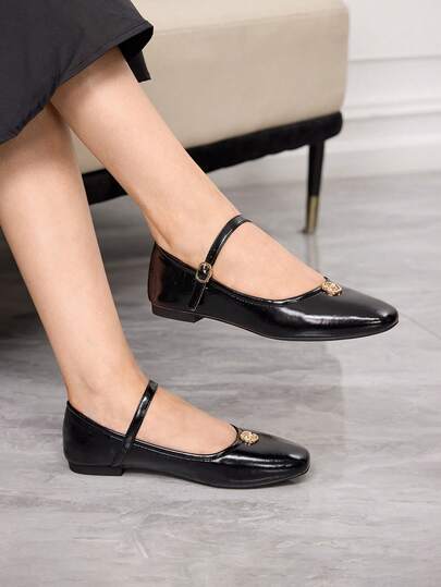 Sleekvia Chaussures plates Babies à bout carré avec boucle métallique en forme de fleur, convenant pour les fêtes, les déplacements et les tenues décontractées, printemps/automne, Saint-Valentin