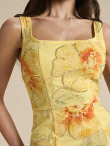 SHEIN BAE Rhinestone & Sequin Embellished Backless Mini Dress, Floral Design, Suitable For Beach, Resort, Elegant, Sweet, Brunch, Summer - Yellow - View 7