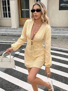 Serisse Vestido corto de mujer con cuello en V profundo, manga larga y estampado de rayas - Amarillo - Ver 4