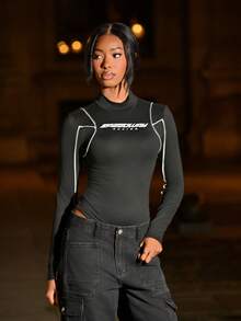 Mima John Letter Graphic Mock Neck Contrast Piping Bodysuit - Black - View 3