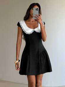 Aloruh 女士黑色优雅性感极简时尚网红浪漫蕾丝花瓣袖A字迷你连衣裙，春夏款 - 黑色 - 查看 8