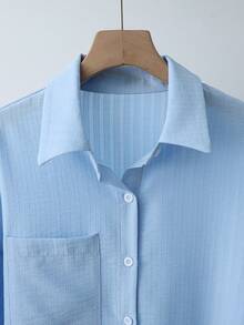 Resyla 女士休闲度假风宽松蓝色条纹长袖衬衫，配有抽绳腰带和蝴蝶结，以及配套蓝色休闲度假风短裤，两件套 - 藍色 - 查看 3