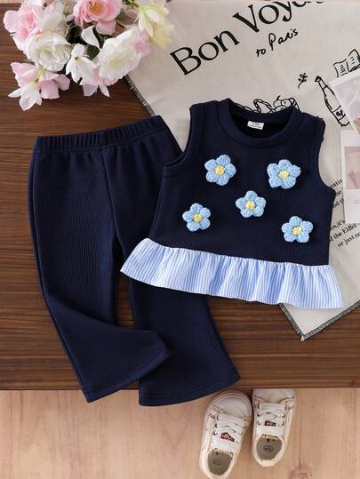 女童甜美可爱碎花条纹拼接无袖上衣搭配藏蓝色喇叭裤套装